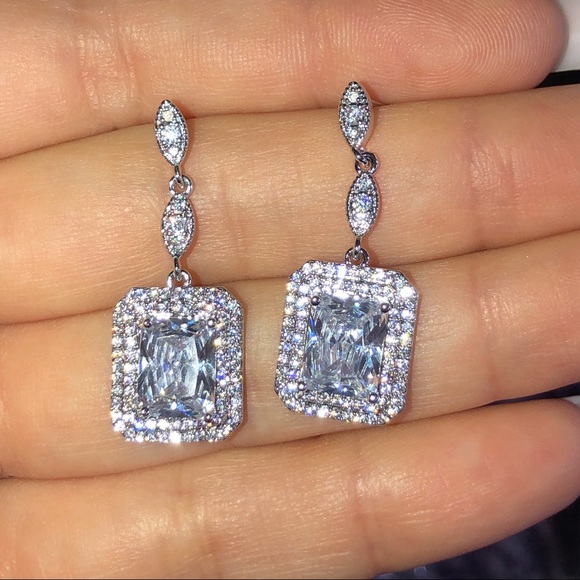 Rose gold tear drop princess emerald halo cut - Picture 7 of 12